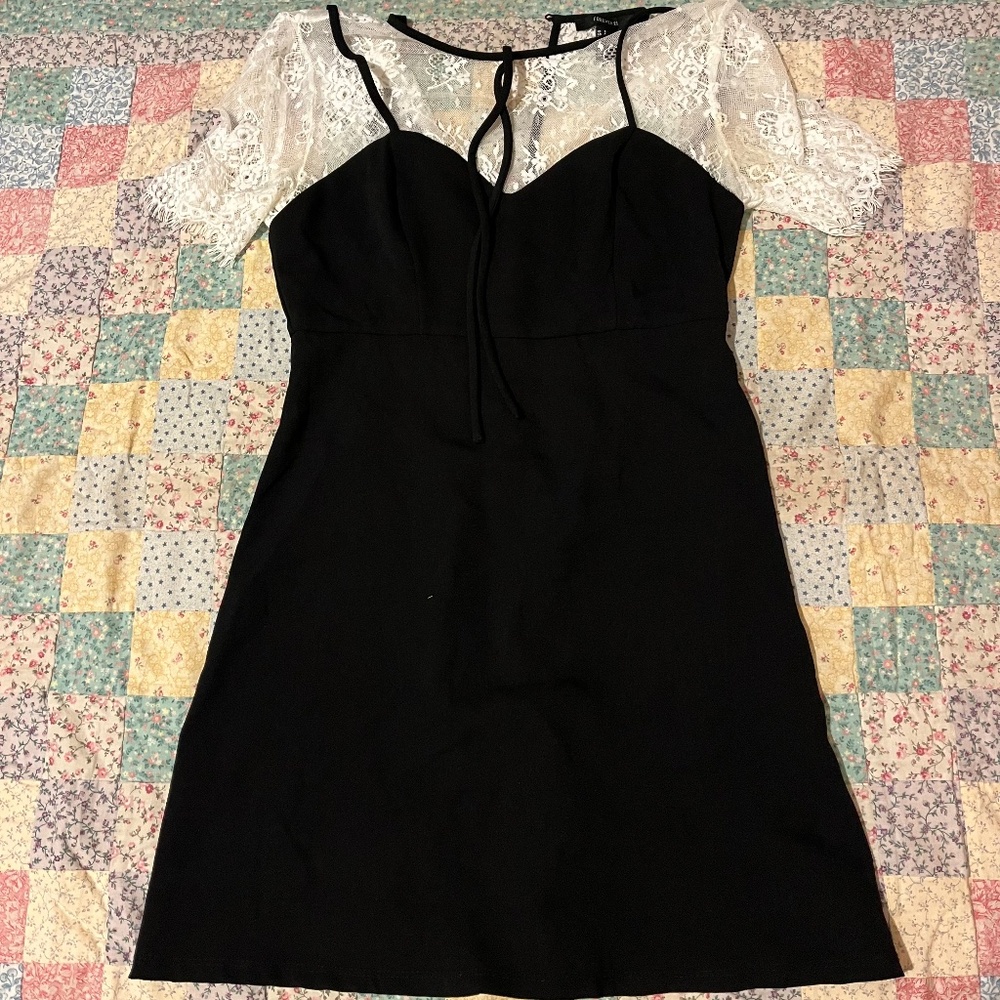 Forever 21 Black and White Witchy Mini Dress Size Small
